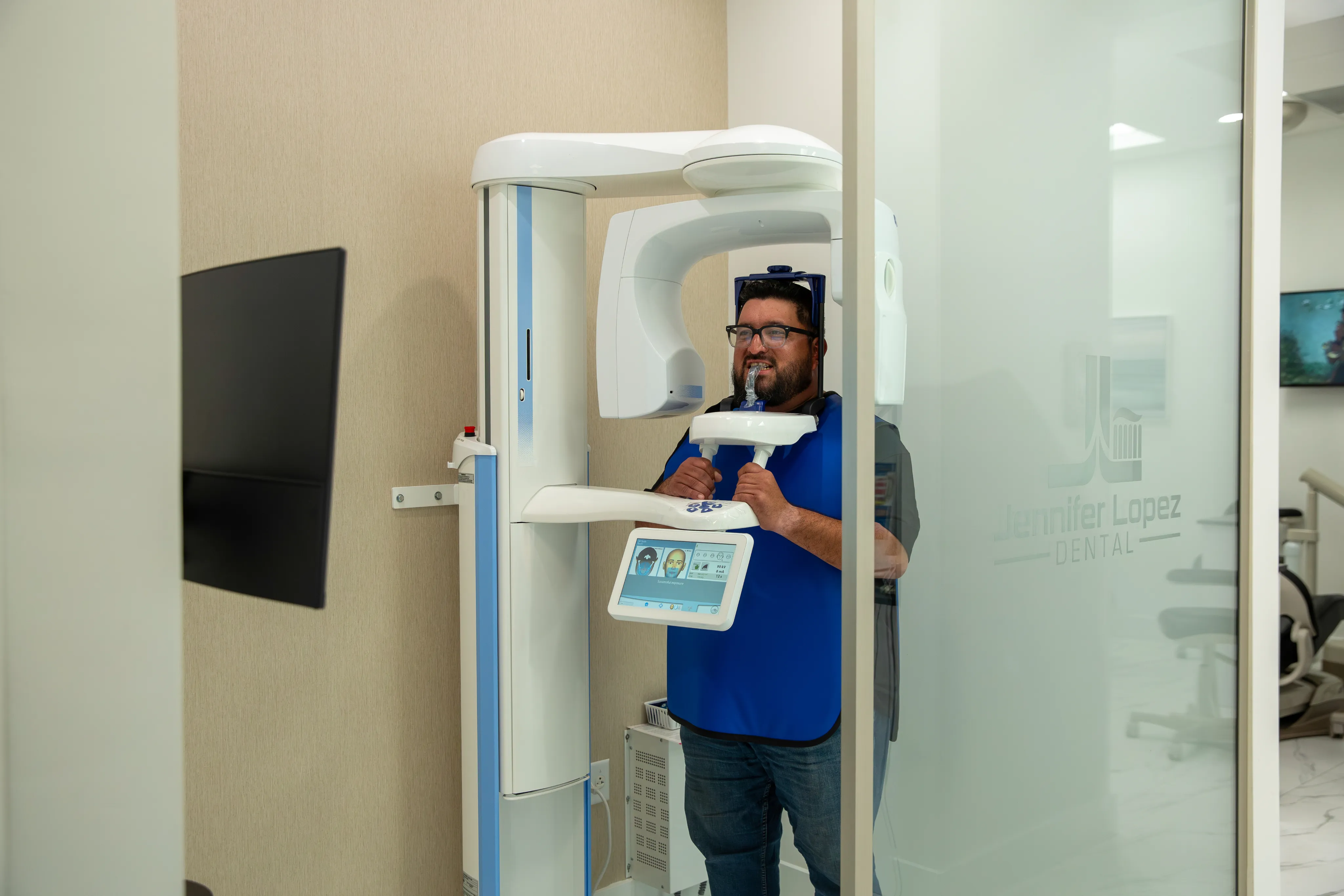 CBCT cone beam imaging at Jennifer Lopez Dental in Miami